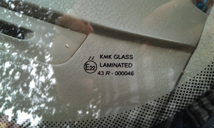 Как классифицируют лобовые стекла