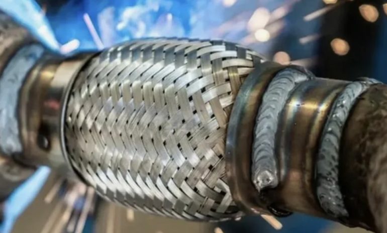 Нашла автомеханика на Отива (Otiwa) и сэкономила 10 000 рублей — история замены гофры и масла без лишних “разводов”