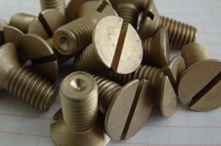 Почему винты по ОСТ 1 31542-80 остаются востребованными в авиационной промышленности