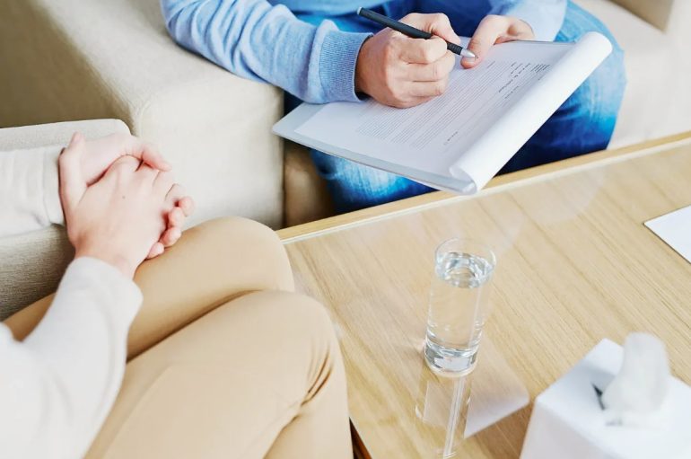 Сколько стоит консультация психолога и почему не стоит экономить на себе