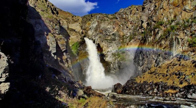 Республика Алтай: лучшие места для зимнего и летнего отдыха — озёра, перевалы, водопады и «места силы»