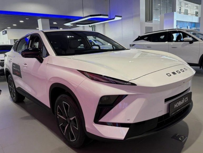 Где посмотреть и протестировать OMODA C5 2026 в Москве: дилеры, комплектации, ключевые характеристики