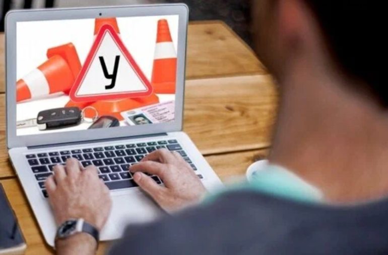 Курсы автошколы: традиционное обучение против онлайн-формата